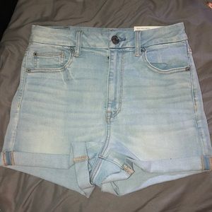 Curvy high waisted American Eagle shorts